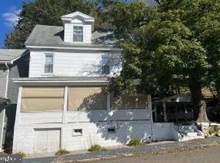 333 Carbon St, Weatherly, PA 18255