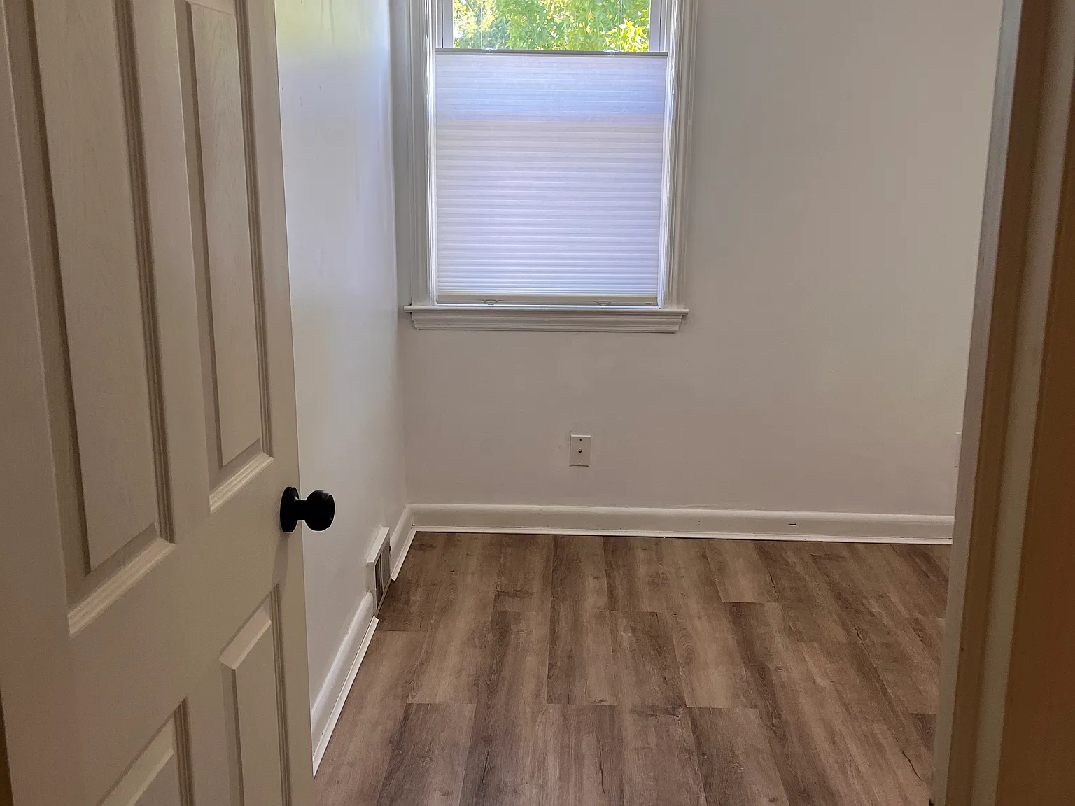 3 bed, 1125 sqft, $1,800 — Photo 4