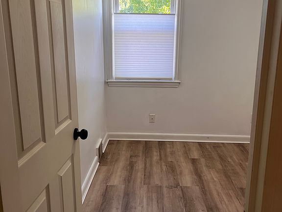 4th image of 152 Madison Dr