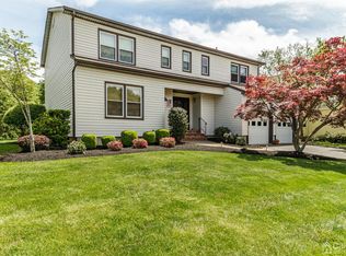 101 Rivendell Rd, Hillsborough, NJ 08844