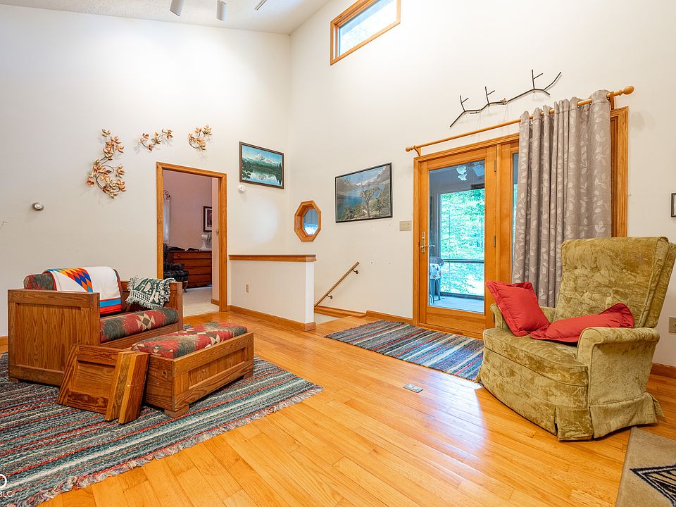 10th image of 3410 S County Road 800 W