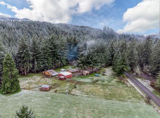 39268 Row River Rd, Dorena, OR 97434