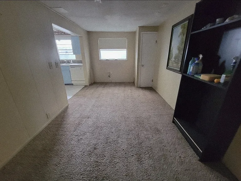 4330 Kohler St — Photo 7