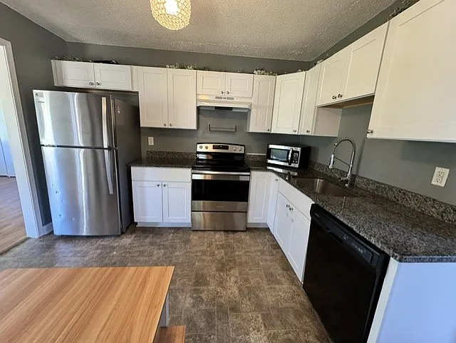 2727 Atlantic St — Photo 6