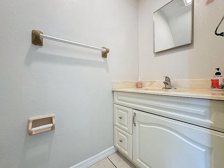 287 Nottingham Pl — Photo 14