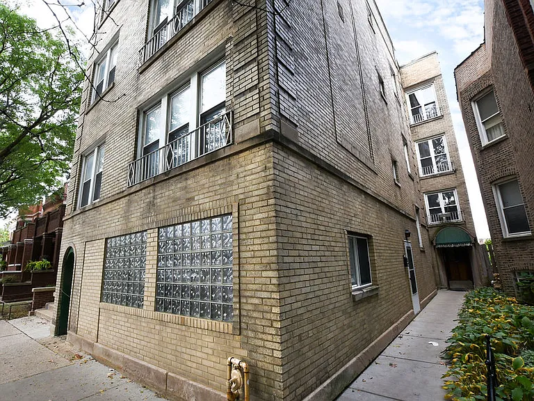 4248 N Damen Ave #2W — Photo 16