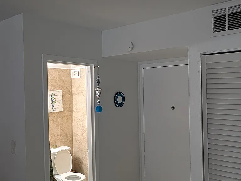 16919 N Bay Rd #312 — Photo 9