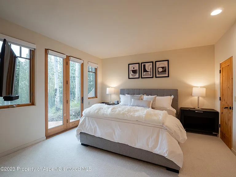 40 Maple Ridge Ln — Photo 23
