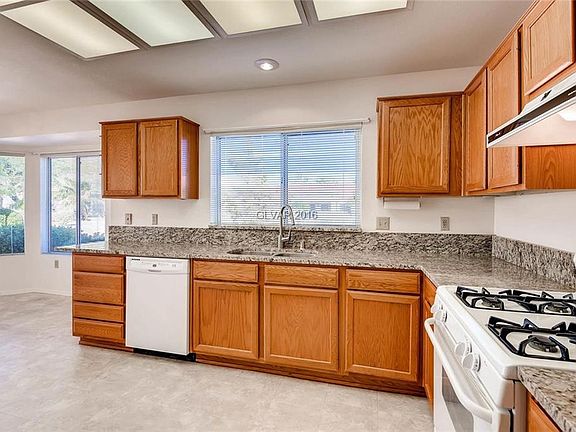 5th image of 8528 Bayland Dr #0