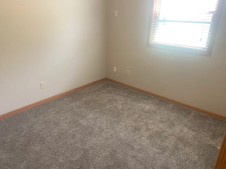 1004 Main St — Photo 5