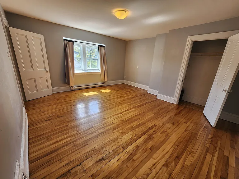 389 Daly Ave — Photo 50