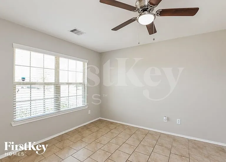 2734 Gold Flake Terrace Rd — Photo 4