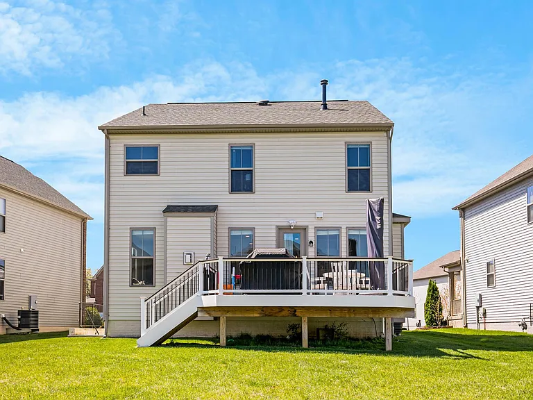 42526 Oxford Forest Cir — Photo 27