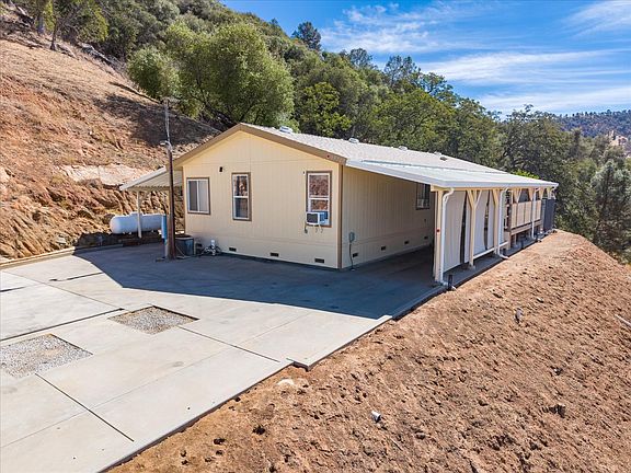 3rd image of 35767 Morava Rd