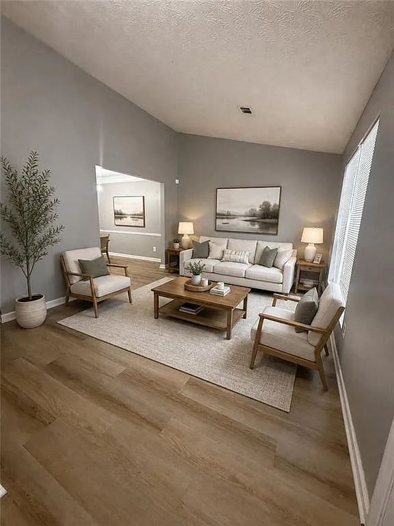 3 bed, 2.0 bath, 1344 sqft, $1,849 — Photo 3