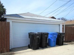 5823 S Massasoit Ave, Chicago, IL 60638