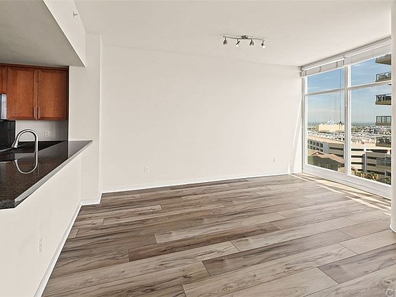 4th image of 400 W Ocean Blvd Unit 803
