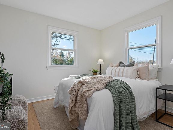 5th image of 5438 Odell Rd
