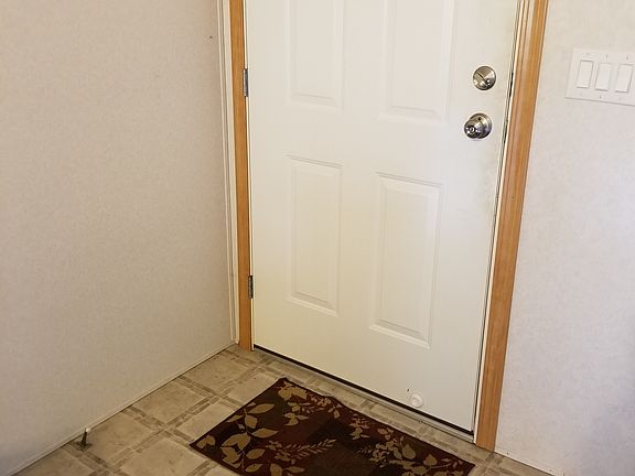 4th image of 301 Laurel Dr