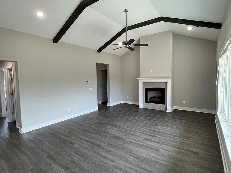 1536 N Pershing St — Photo 3