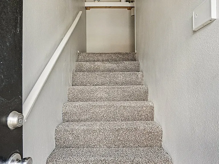 Townhouse entry stairs