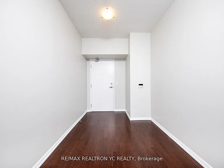 832 Bay St #3510 — Photo 24