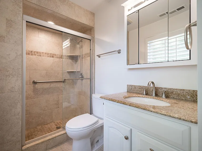 1520 Porter Cir — Photo 6