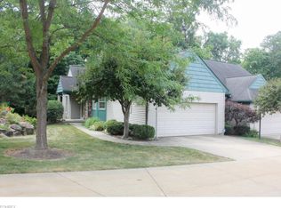918 Hampton Ct, Northfield, OH 44067