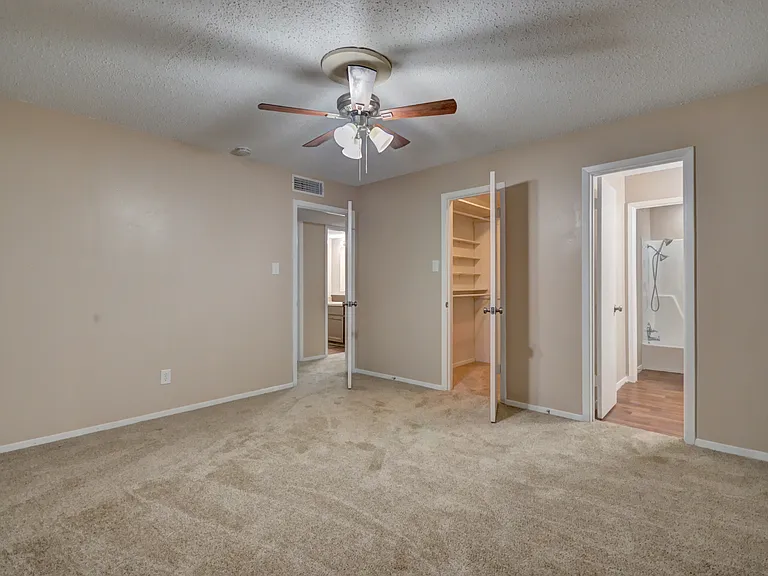3319 Crites St #203 — Photo 16