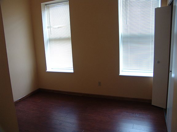 2nd image of 4519 McPherson Ave APT 101