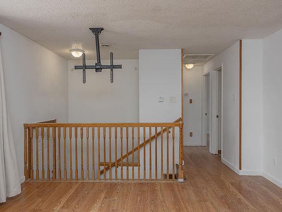 2nd image of 303 Beaver Blvd