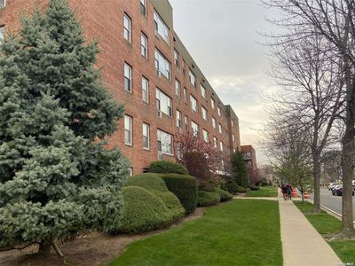 280 Guy Lombardo Avenue #4L, Freeport, NY, 11520