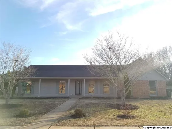 100 Lamirda Ct, Huntsville, AL 35810