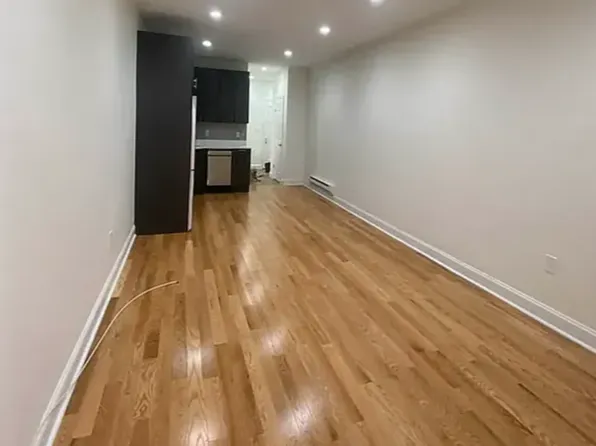 419 Third Avenue image 4 of 6