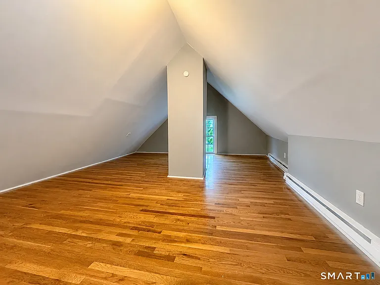205B Laurel St — Photo 20