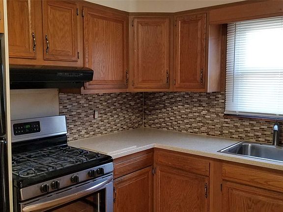 4th image of 23 Bella Vista Ave