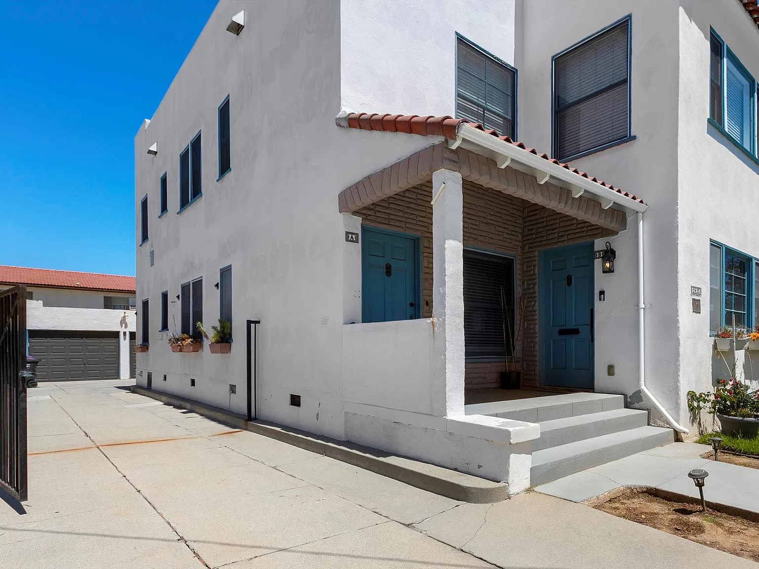 2 bed, 1250 sqft, $3,195 — Photo 2