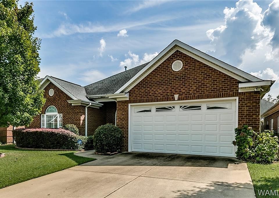 1st image of 1515 Edward Cir