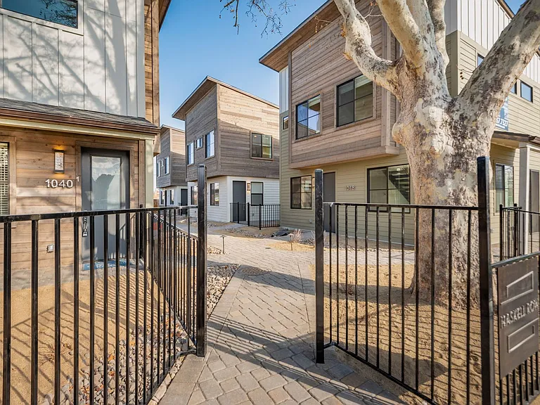 Haskell Row — Photo 13