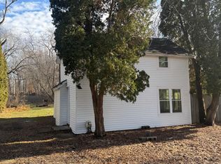 1129 Wayne St, Jackson, MI 49202