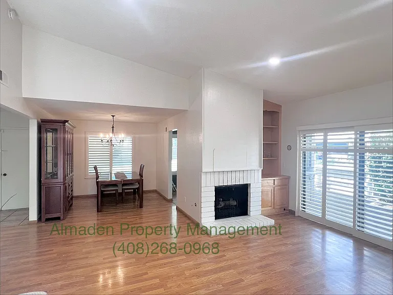 1135 Silver Oak Ct — Photo 3
