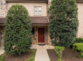 13 Woodstream Dr, Chesterbrook, PA 19087