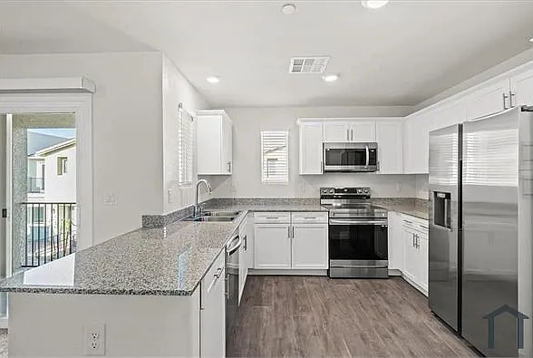 6819 Plum Crazy Ct — Photo 5
