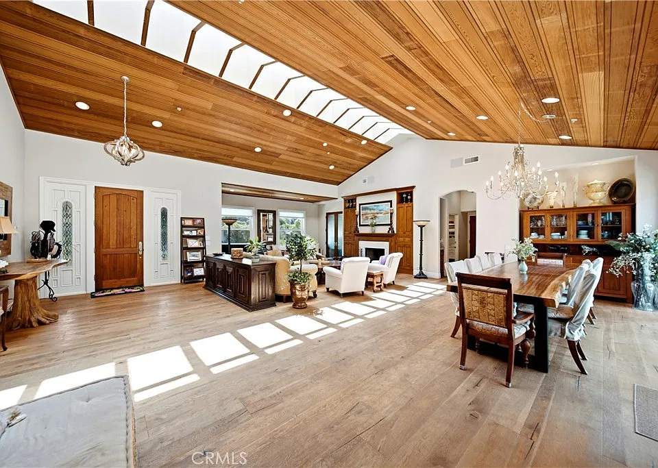 15159 Rancho Real