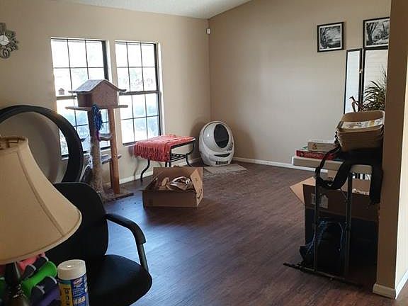 4th image of 7423 Newcrest Cir