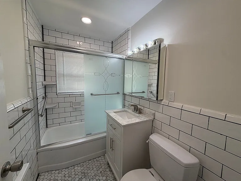 28 Sparrow St #28 — Photo 21