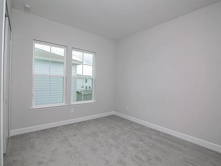 13825 Lippman Aly — Photo 13