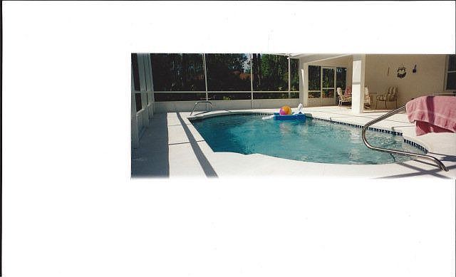 2nd image of 18 Boxwood Ln