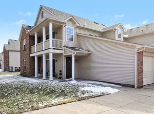 20975 Cooper Dr, Macomb, MI 48044