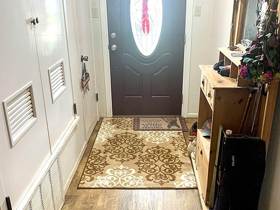 3rd image of 1200 Grand Ave